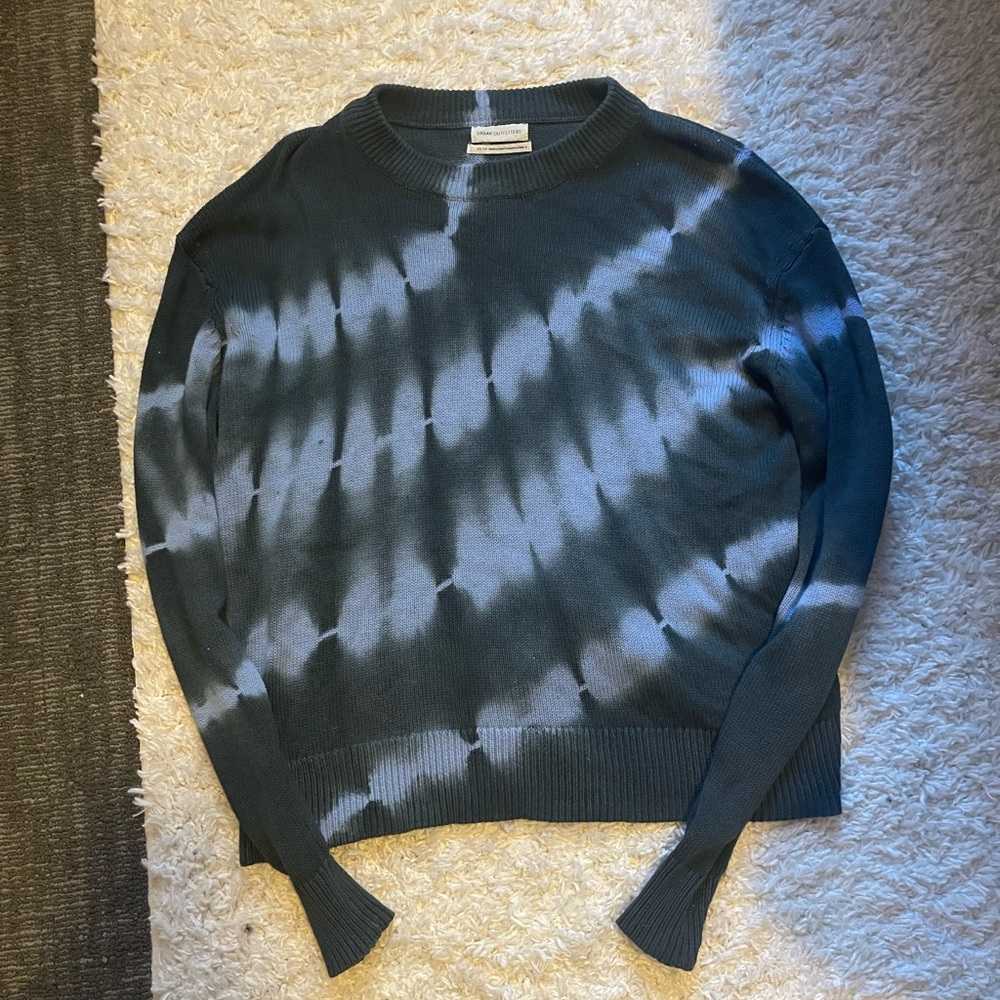 Urban outfitters blue tie-dye sweater